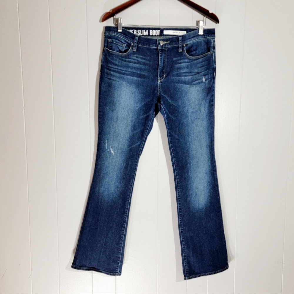❗️4/$20 DKNY Ave B Slim Bootcut Lightly Distressed  Midrise Jeans Size 10 Short
